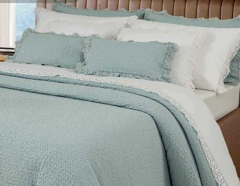 Funda de cojín lencero con puntilla en color blanco, verde agua, azul , beige, arena, natural.