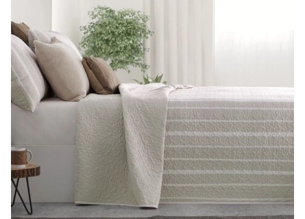 Colcha Summer en color beige ideal para Primavera y Verano.