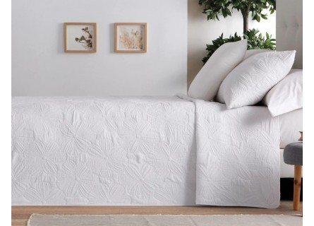 Colcha bouti blanca con relieve floral – modelo Margot – Manterol