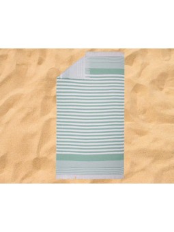 Vista general de la toalla pareo playa verde desplegada