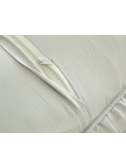 Detalle de cremallera de la funda de cojín de la colcha de topitos Zoe