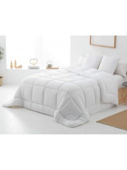 Vista completa del edredón nórdico Nube Blanca sobre cama vestida