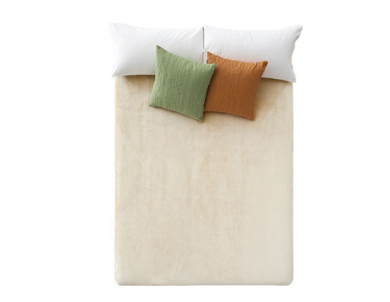 Manta de cama de terciope.o de Manterol en color beige claro,