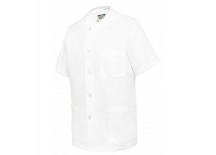 Casaca para personal sanitario en color blanco con cuello redondo y botones.