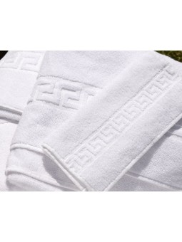 Alfombra de baño de algodón en color blanco con greca.