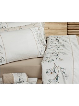 Juego de sábanas de satén 200 hilos de algodón portugués con floreado en color beige.