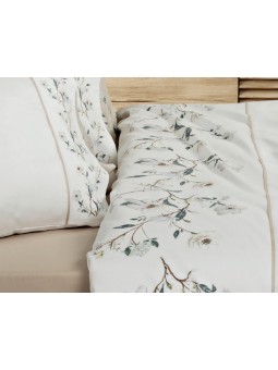 Juego de sábanas de satén 200 hilos de algodón portugués con floreado en color beige.