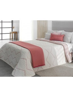 Colcha de Primavera Verano modelo Davis de Reig Martí en color blanco y rosa pastel