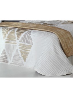 Colcha de Primavera Verano modelo Davis de Reig Martí en color blanco y oro