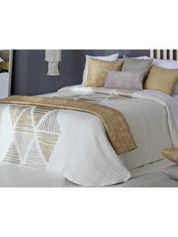 Colcha de Primavera Verano modelo Davis de Reig Martí en color blanco y oro