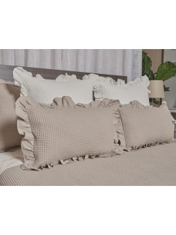 Funda de cojín lencera con volante de nido de abeja en colores modelo Couture