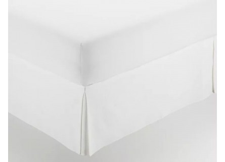 Cubre canapé de calidad en color blanco para proteger tu canapé y vestir tu cama de forma elegante.