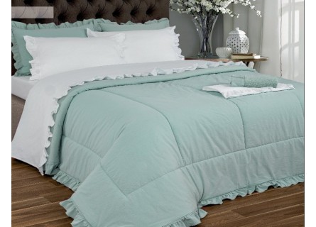Edredón Lencero con Volante estilo romántico en color liso verde agua, rosa, blanco y beige.