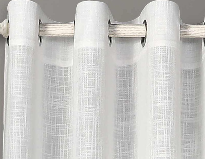 Cortina de estilo rústico, tejido de gran calidad tipo lino pero sin arrugas. Colores lisos: Blanco y Beige