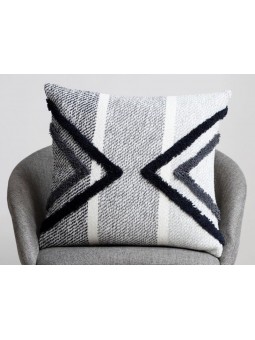 Cojín moderno con textura en tonos blanco gris y negro. Ideal para cualquier rincón de la casa.