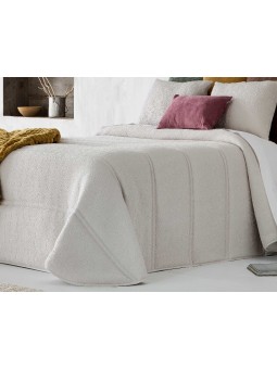 Edredón de tejido de Jacquard en calidad premium , tonos beige y blancos con dibujo sencillo.