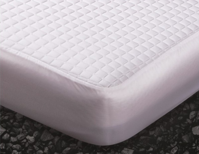 Protector de colchón impermeable de algodón ajustable como si fuera una bajera.