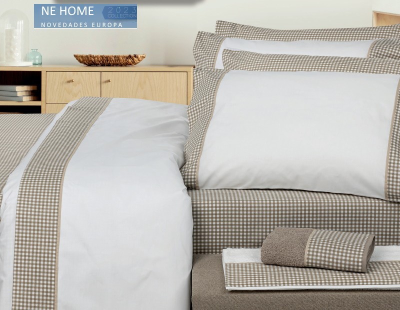 Set de sábanas cuadro vichy de gran calidad modelo Leo de NE HOME en color arena, rosa, azul y gris.