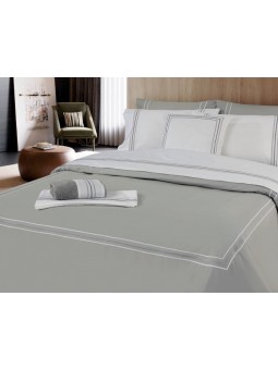 Funda nórdica tipo hotel de calidad premium fabricada en algodón percal, tejido muy suave.