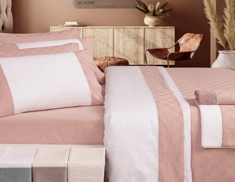 Conjunto de funda nórdica y juego de sábanas Palawan de NE HOME en color rosa de gran calidad estilo lencera en algodón
