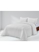 Colcha bouti blanca con puntilla en blanco estilo lencero