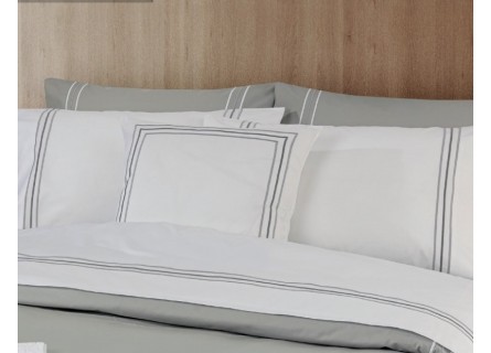 Juego de sábanas diseño de hotel de calidad premium fabricada en algodón percal con tejido muy suave.