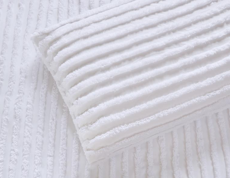 Edredón de pelo con borreguito en color blanco de gran calidad perfecto para el frío.