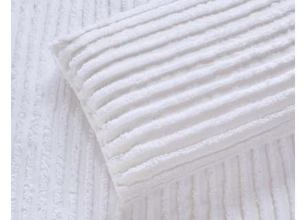 Edredón de pelo con borreguito en color blanco de gran calidad perfecto para el frío.