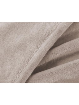 Manta plaid lisa de Invierno muy suave y calentita de gran calidad en color beige.