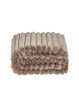 Manta plaid gruesa en color beige con relieve ideal para Invierno y de gran calidad.