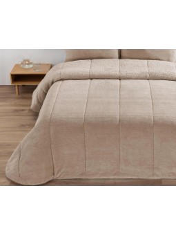 Edredón con borreguito en color beige de gran calidad perfecto para el frío. Modelo Riso Manterol