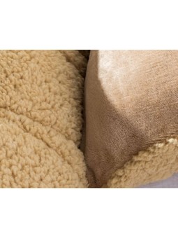 Edredón de borreguito para Invierno de gran calidad en color oro beige. Diseño Cedro de Manterol.